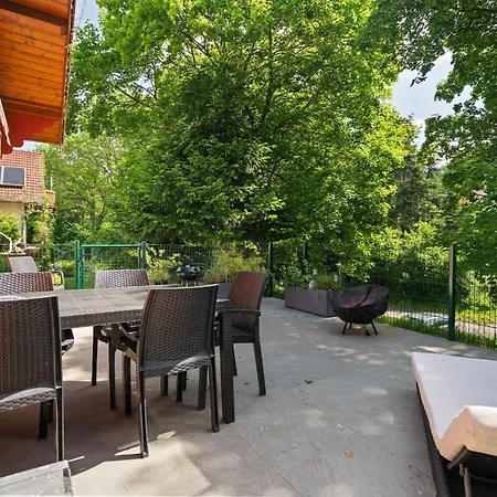 Дом отдыха Ferienhaus-gerdi Schwarz (Mecklenburgische Seenplatte)